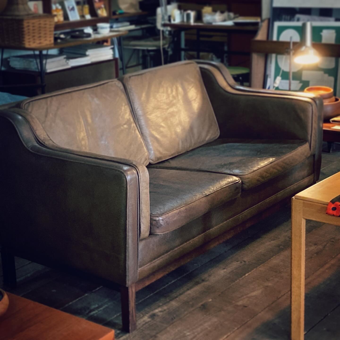 2P Leather sofa